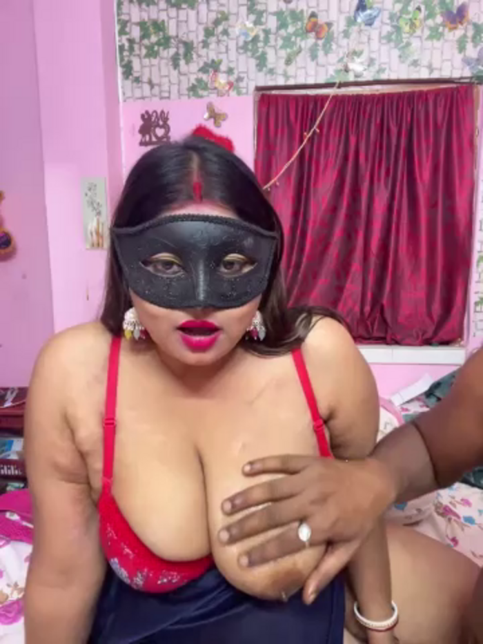 Naughty_hot_Rose