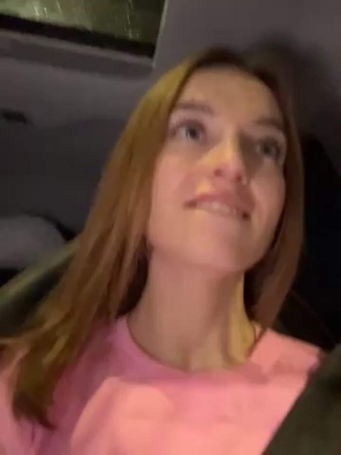 -AngelAri-