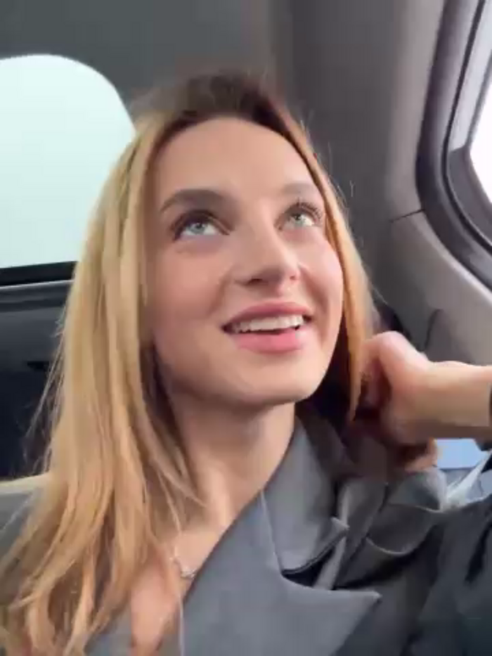 -AngelAri-