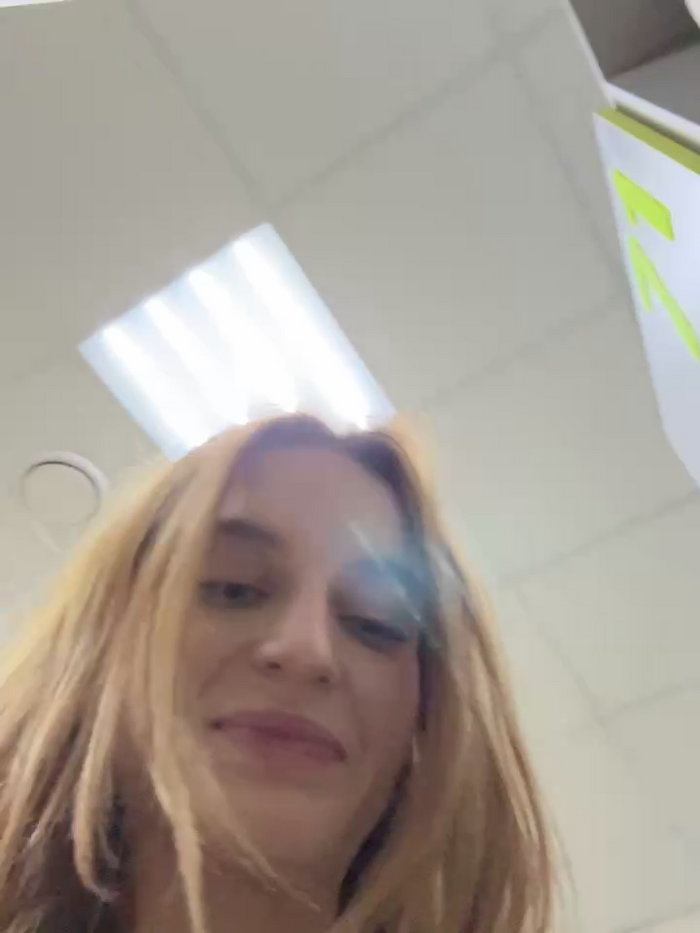 -AngelAri-