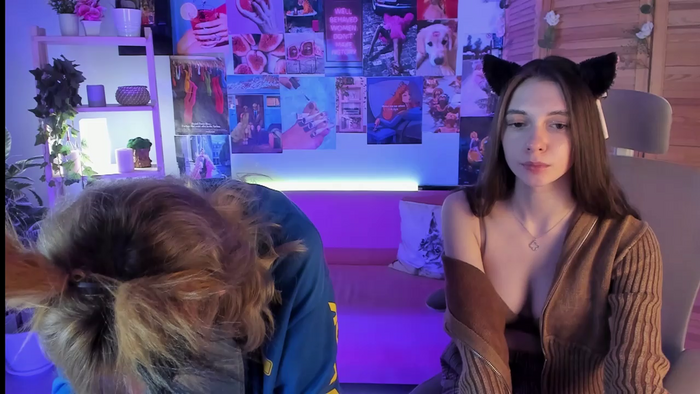 AveAngela