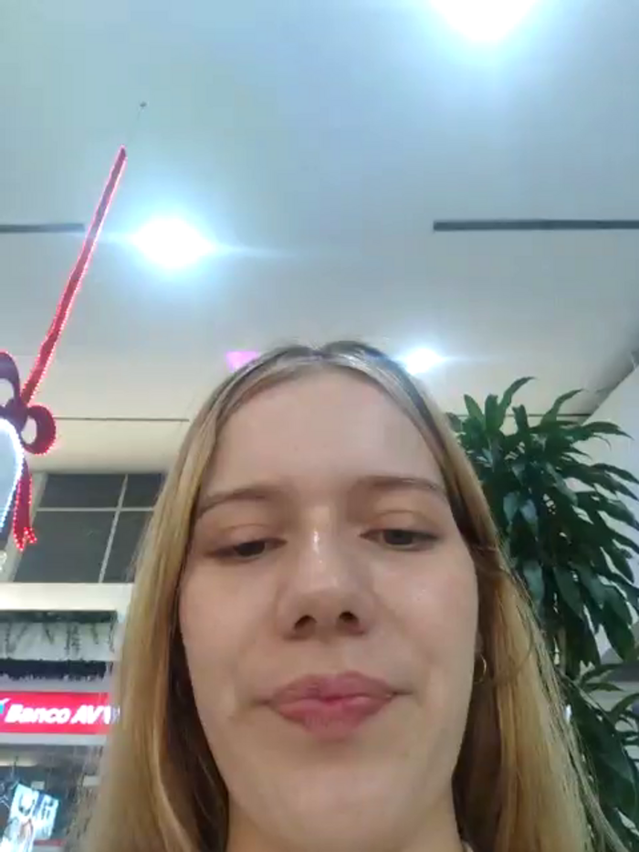 NicoleCut