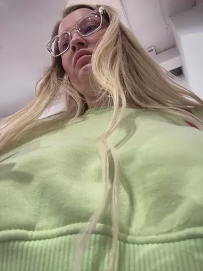Teya_moon_