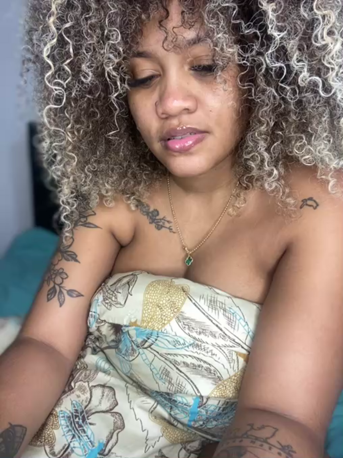 riri_brunnete