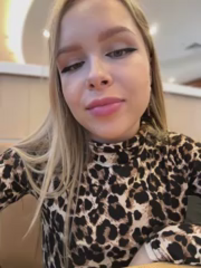 mur_girl