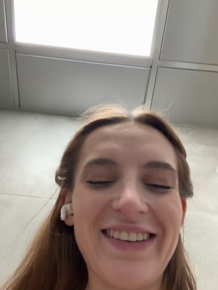 -AngelAri-
