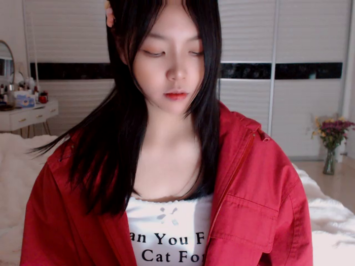 -Lucky_Girl