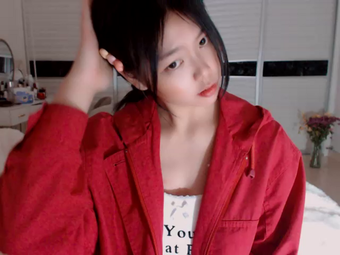 -Lucky_Girl