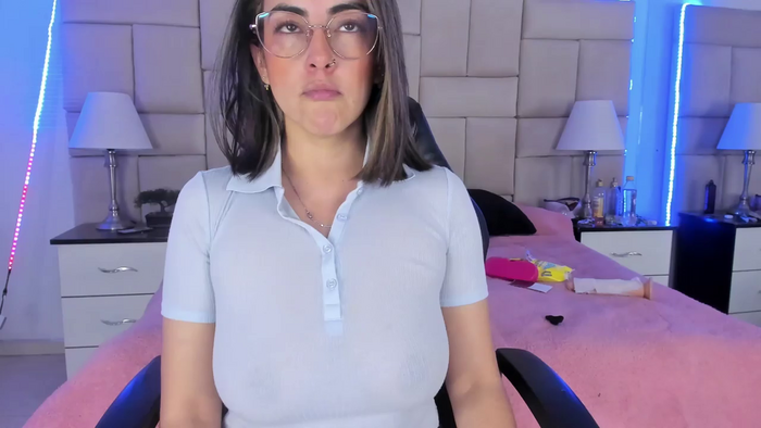 IsisLoveyes_