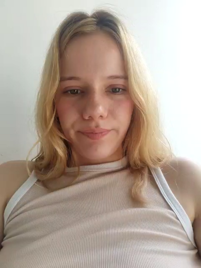 NicoleCut