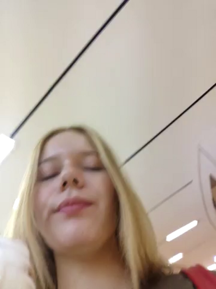 NicoleCut