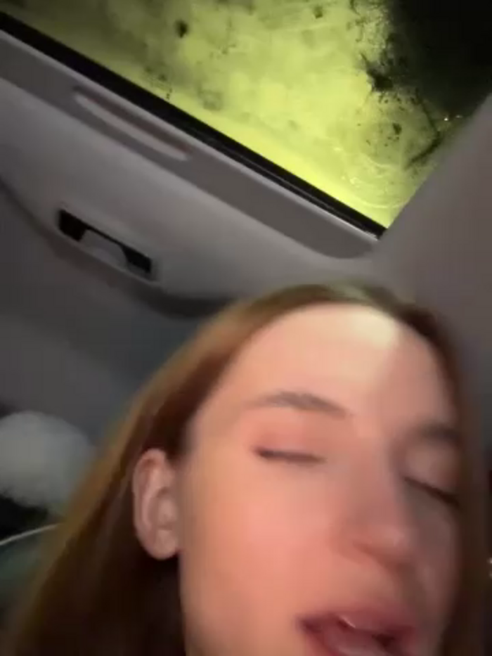 -AngelAri-