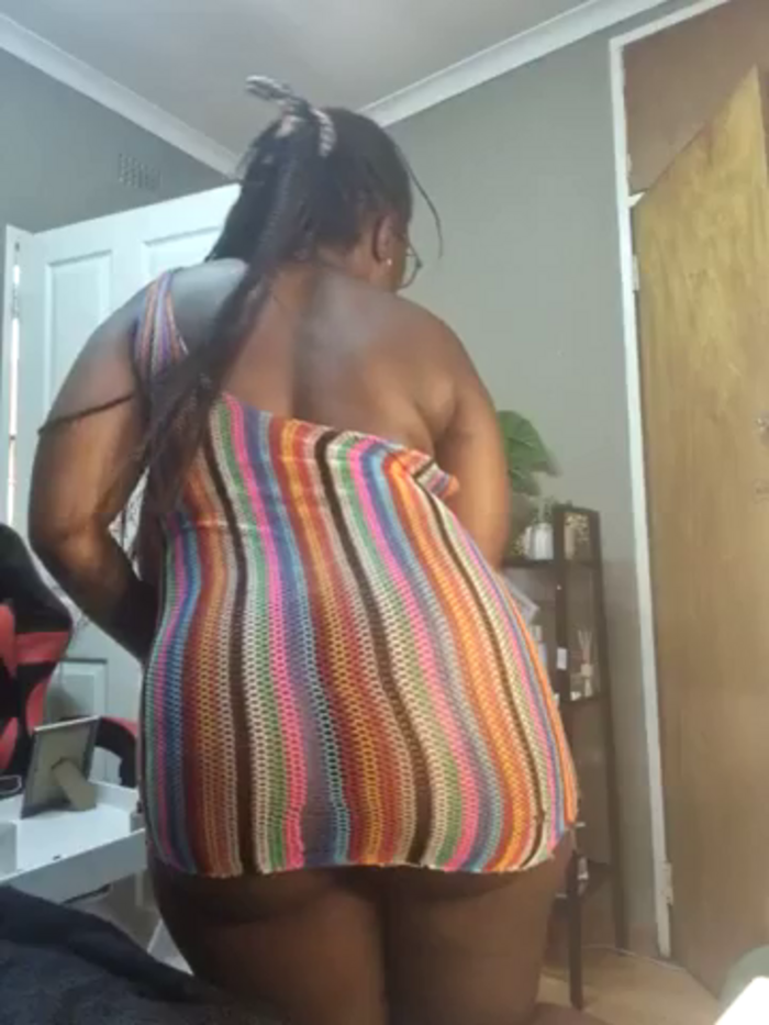 Bustygoddess32