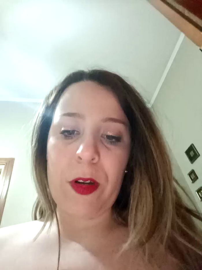 Emma96_hot