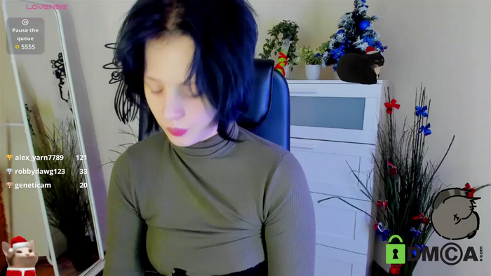 Alina_Mills