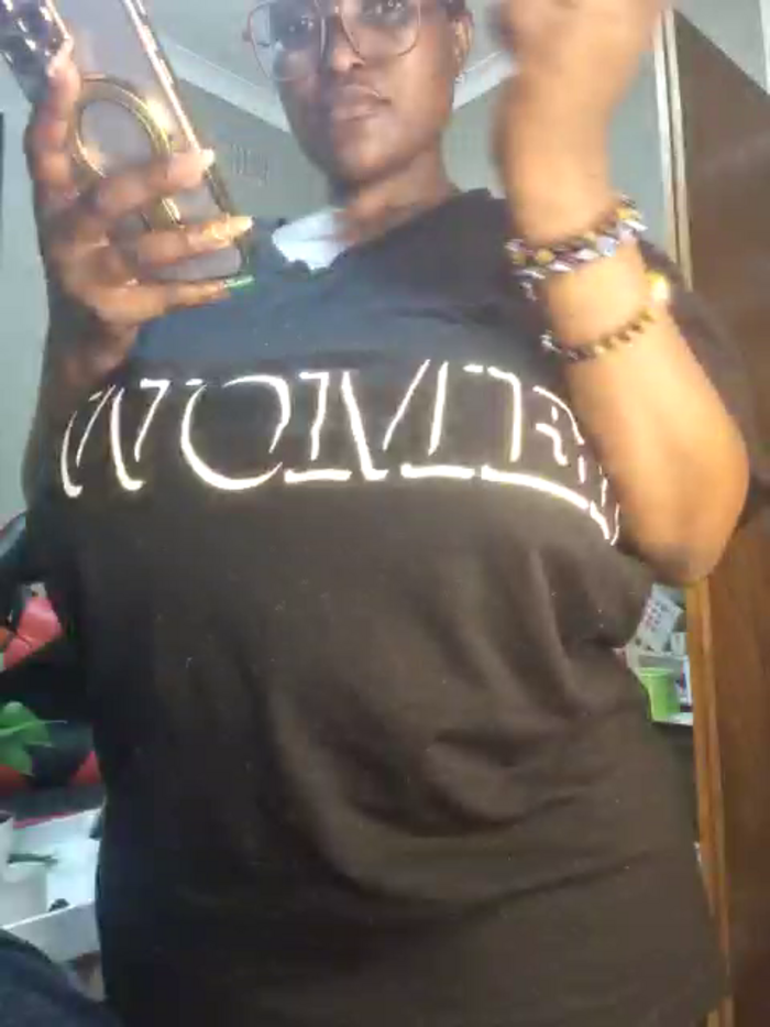 Bustygoddess32