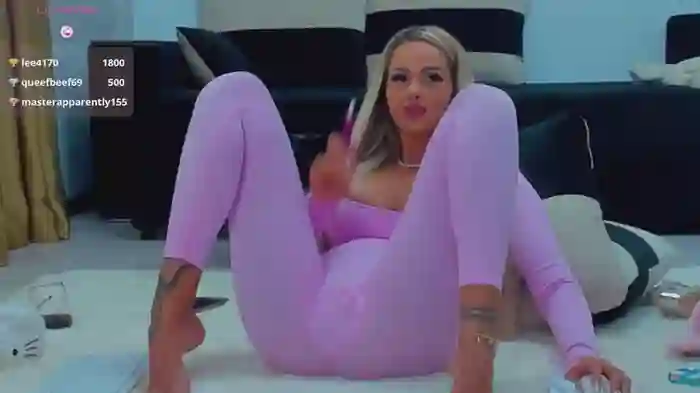 2025/01/01/stripchat-melanielexxx-21-35-39