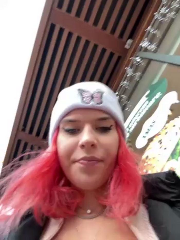 RiriRoseey