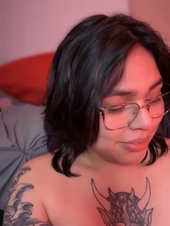 miacanela_xo