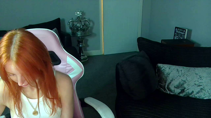 Red_firesquirt