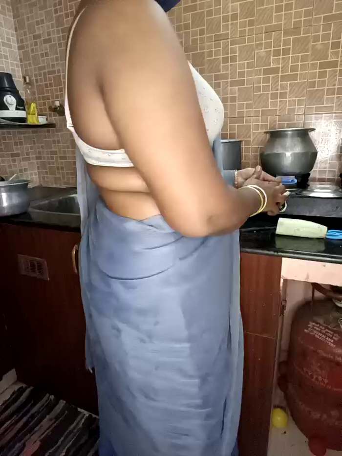 Tamil-hotwife