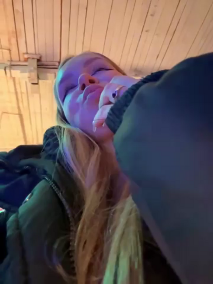 mur_girl