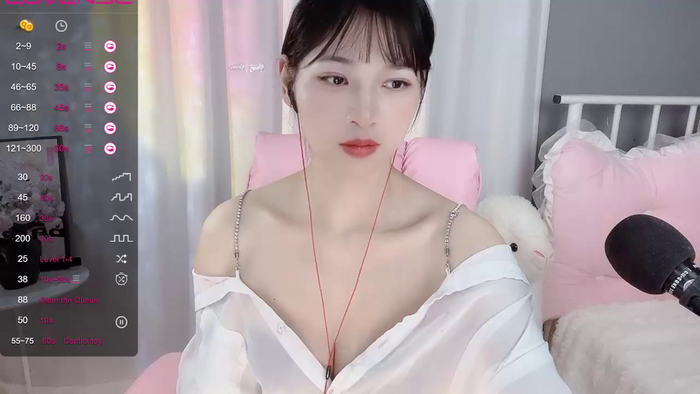 -Jolene-688-