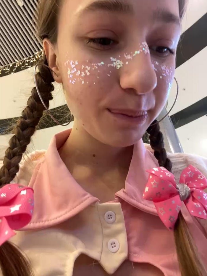 Lia__Love