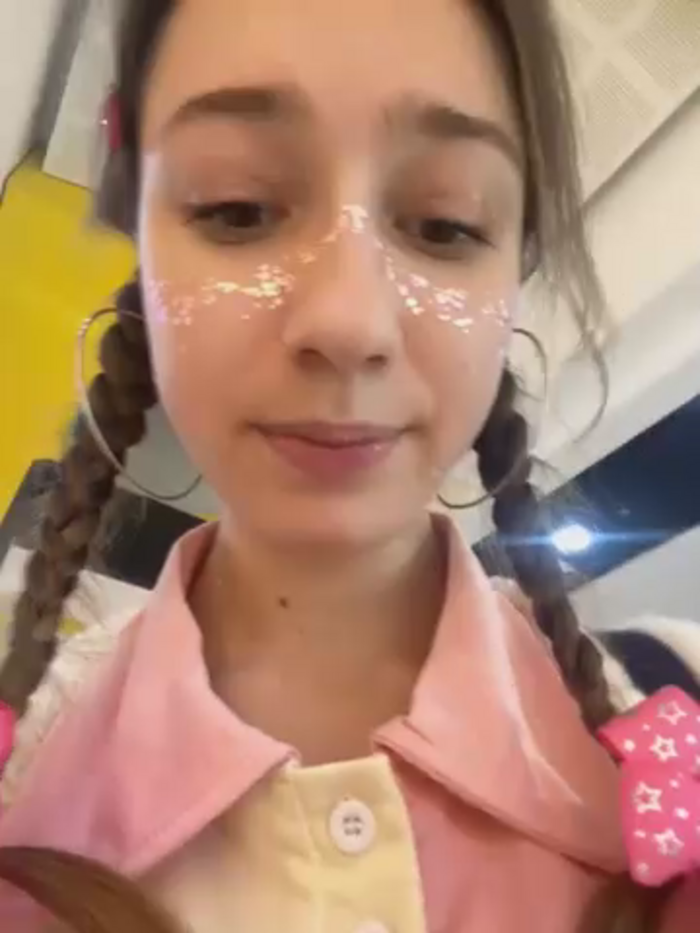 Lia__Love