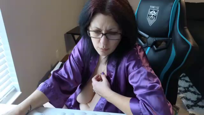 MasturbateMom