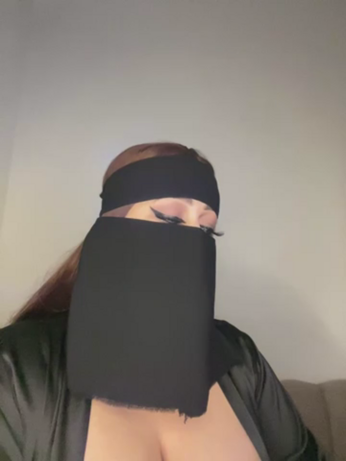 QueenDina777