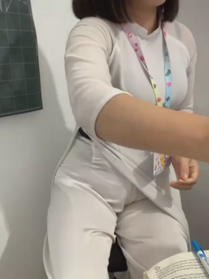 Schoolgirl_6969