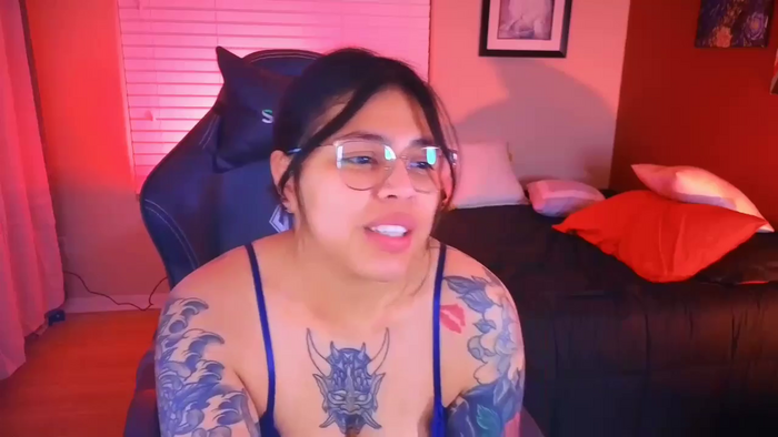 miacanela_xo