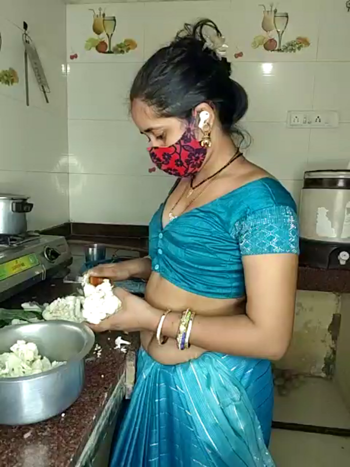 DesiRiya77
