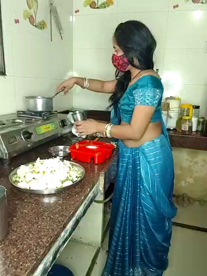 DesiRiya77