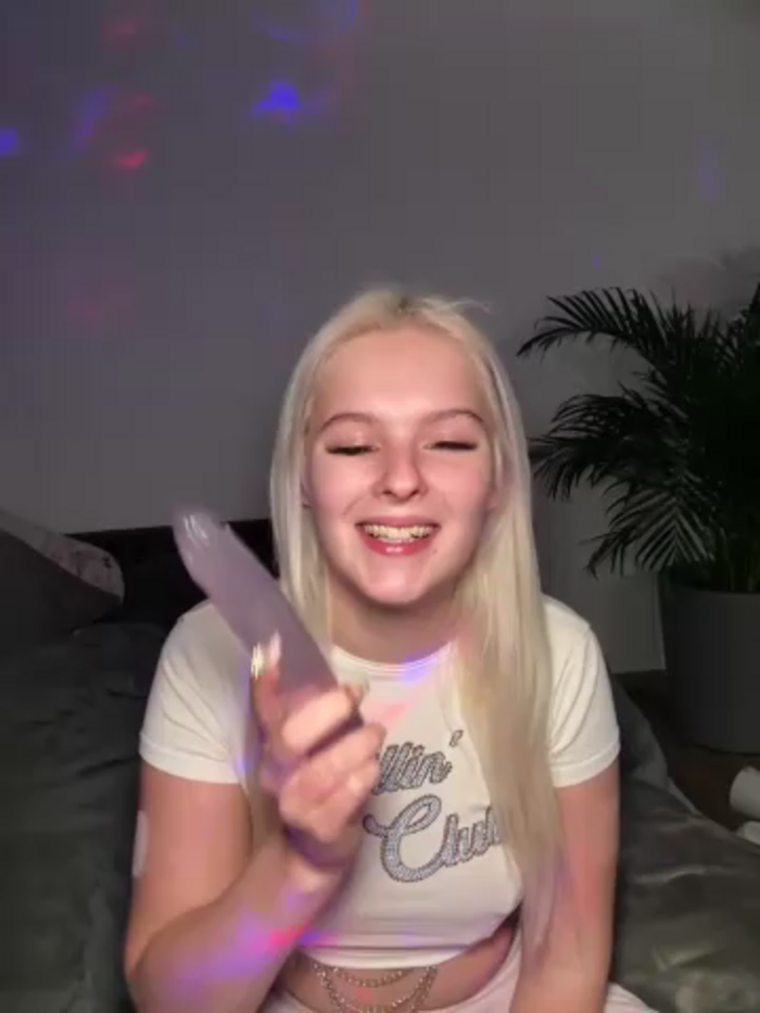 Allylove03