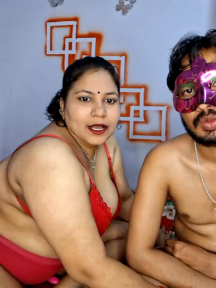 MOM-SUN-COUPLE