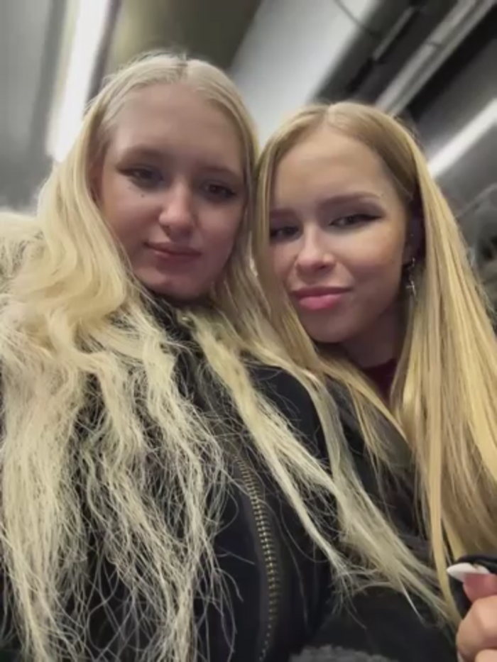 mur_girl