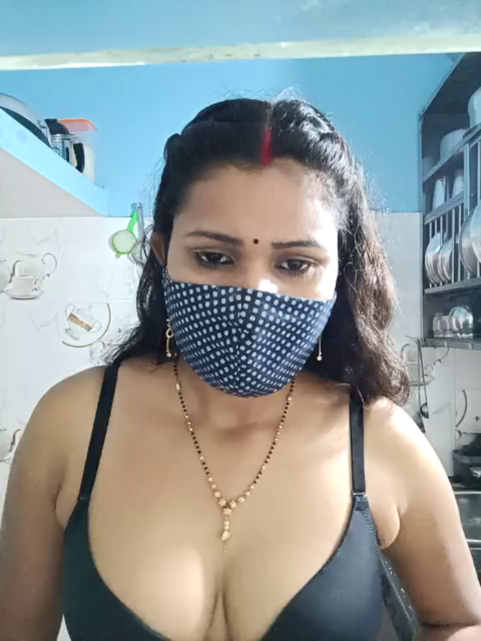 Anu-sexy-cpl