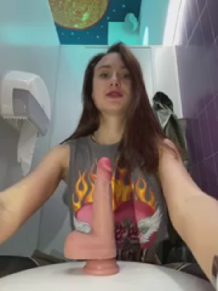 Dina_Tease