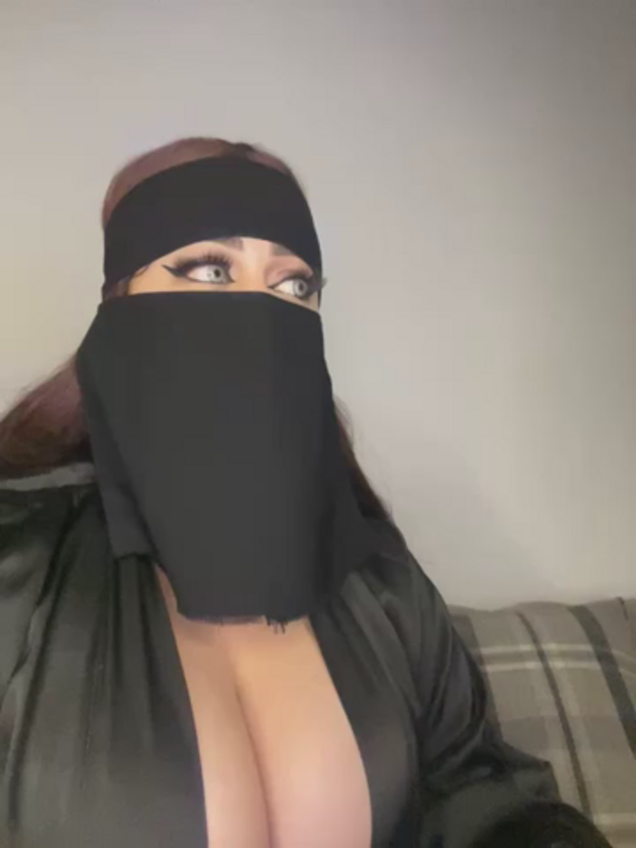 QueenDina777
