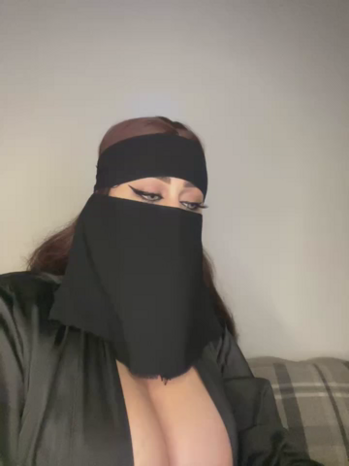 QueenDina777