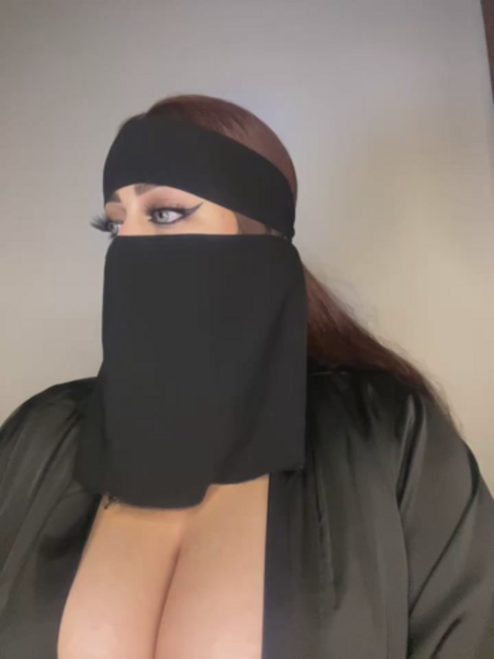 QueenDina777