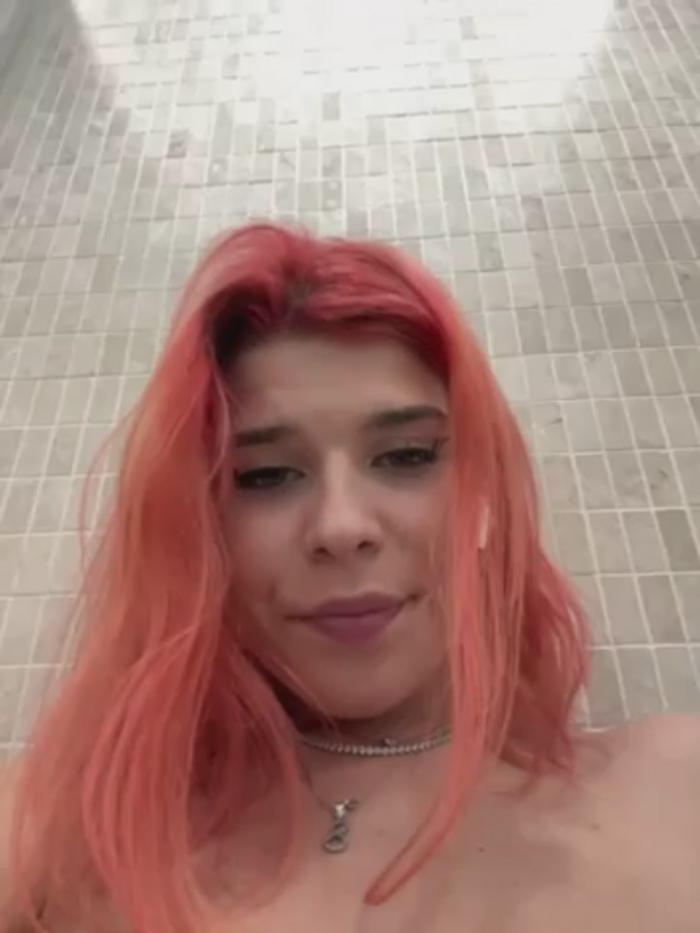 RiriRoseey