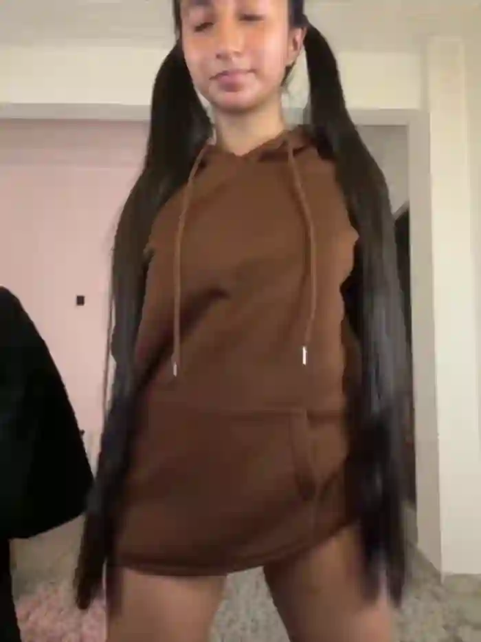 2025/01/05/stripchat-aly_golden_-07-16-35