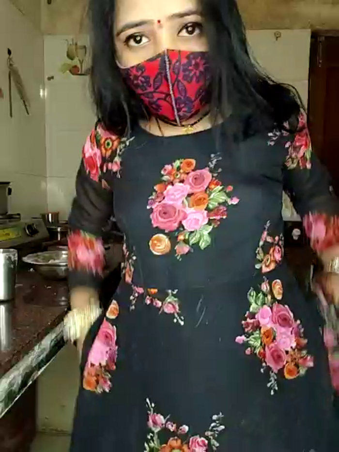 DesiRiya77