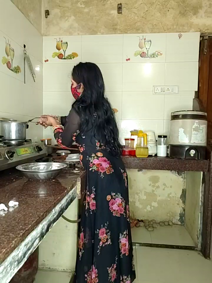 DesiRiya77