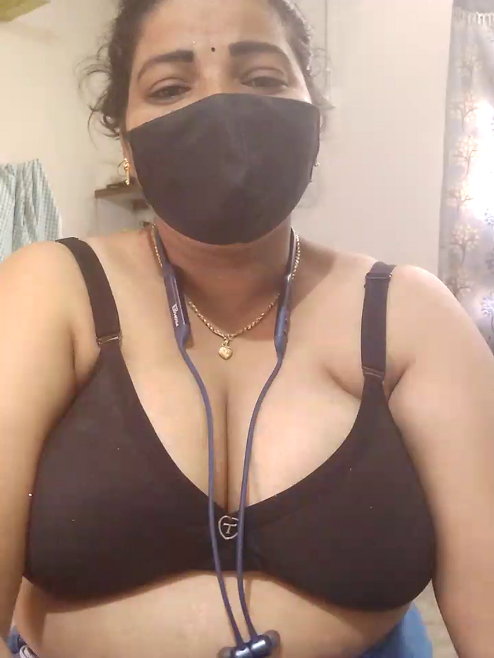 Lathika_tamil