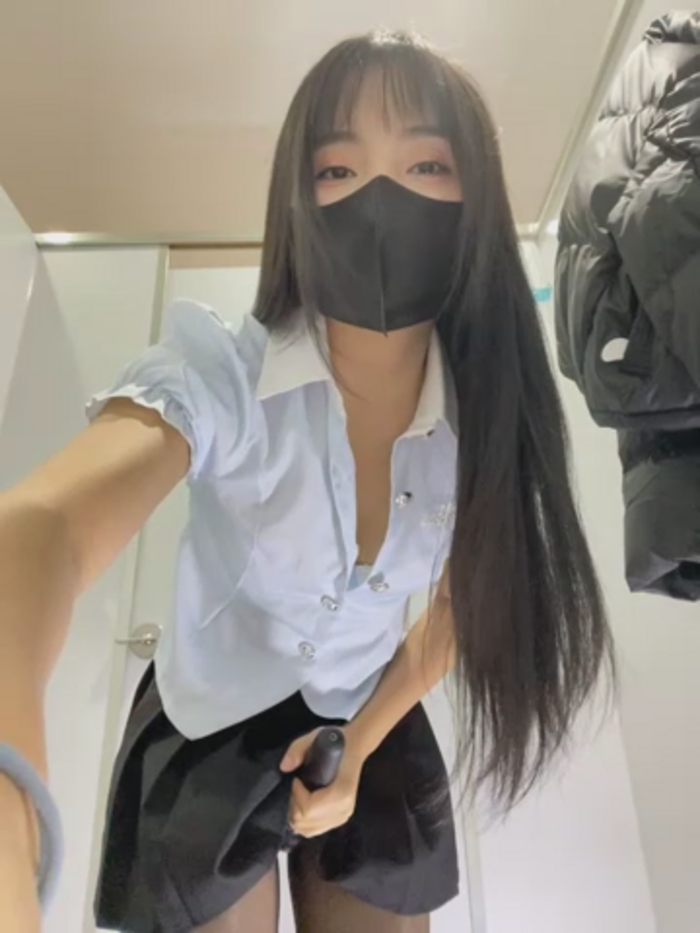 Asia-Lynn