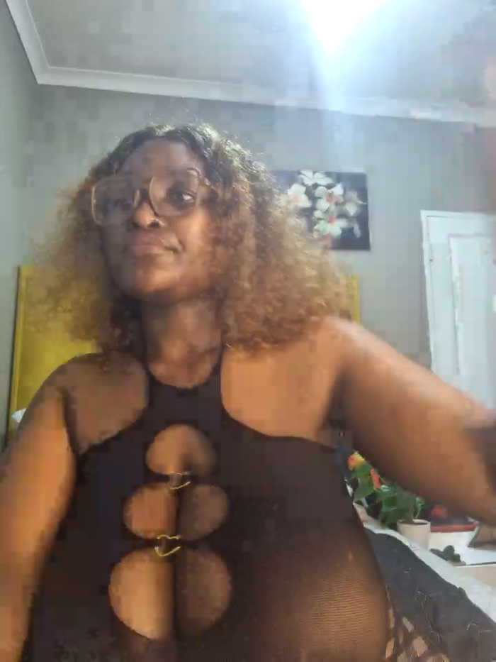 Bustygoddess32